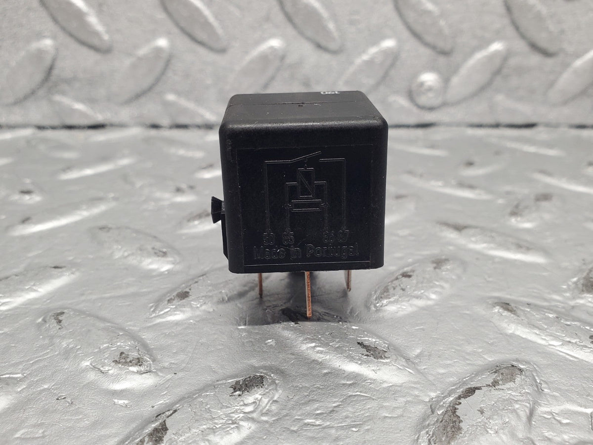 51337 Mercedes-Benz R230 R129 Coupe Multi Purpose Relay A0025421319