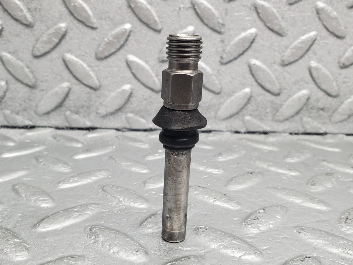 51048 Mercedes-Benz R107 380SL Fuel Injector Bosch 0437502010