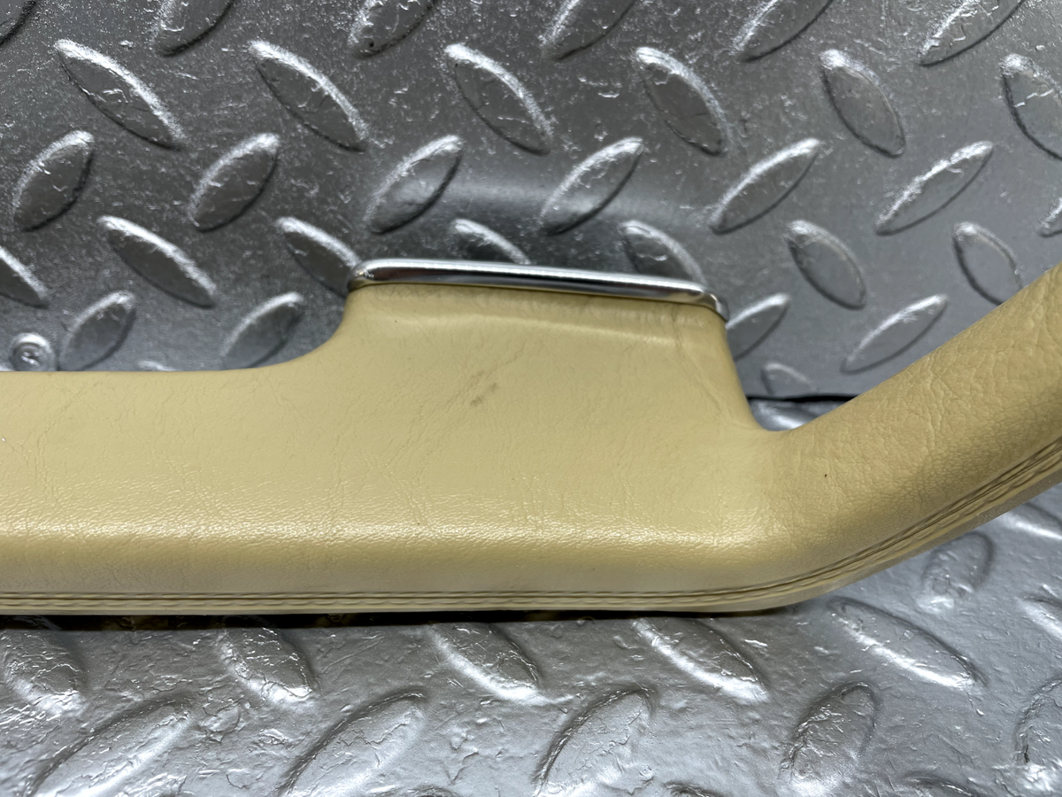 44262 Mercedes-Benz W123 280E Interior Door Handle Beige Left A1239701701