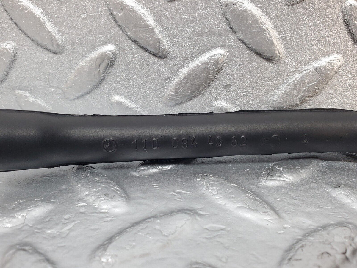 45398 Mercedes-Benz 280E M110.983 Air Intake Pipe A1100944982