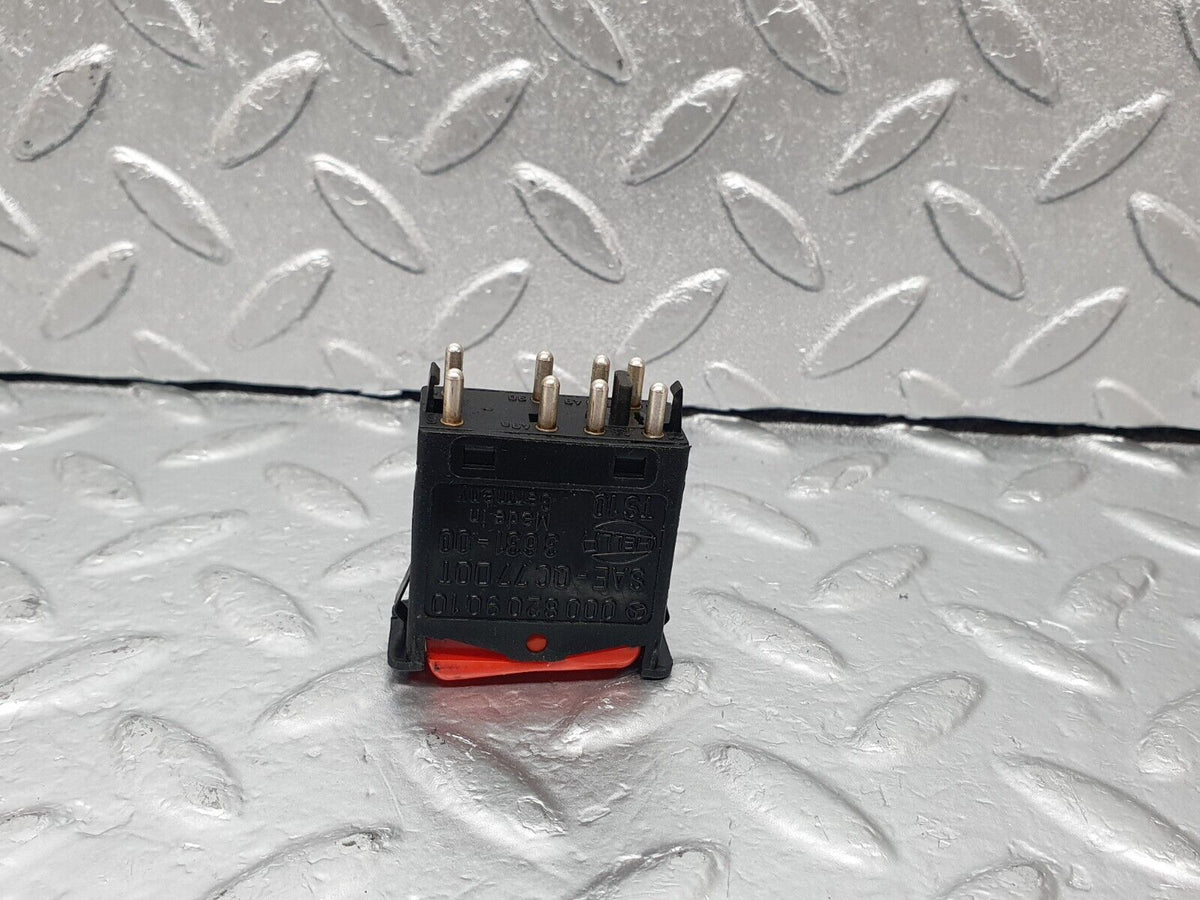 43656 Mercedes-Benz C126 380SEC Coupe Hazard Warning Light Switch A0008209010