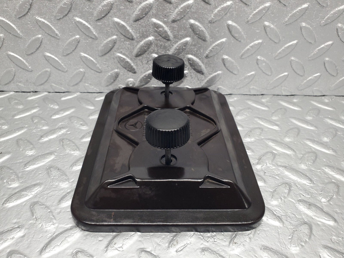 48677 Mercedes-Benz W123 Fuse Box Cover Lid A1235400082