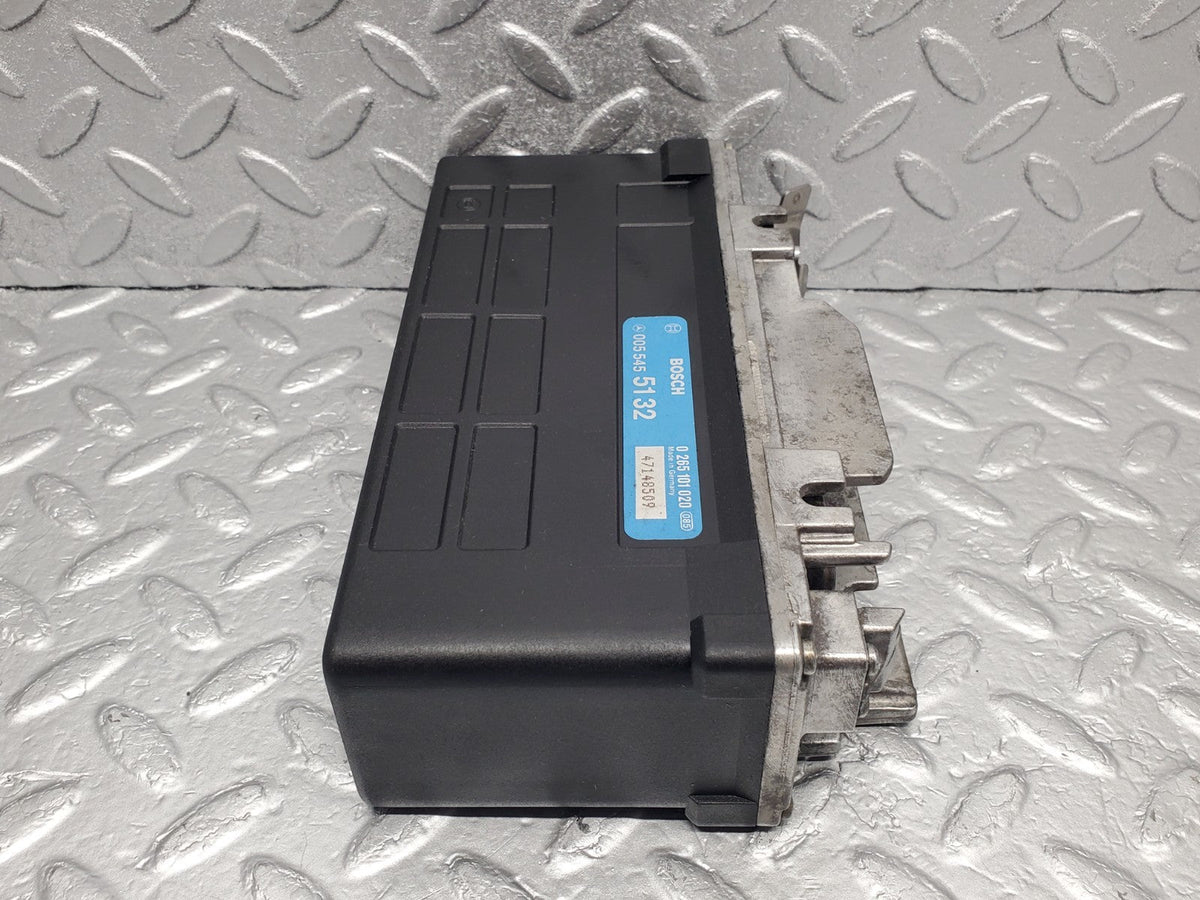 49087 Mercedes-Benz A124 320E Cabriolet ABS Control Unit Bosch A0055455132 0265101020