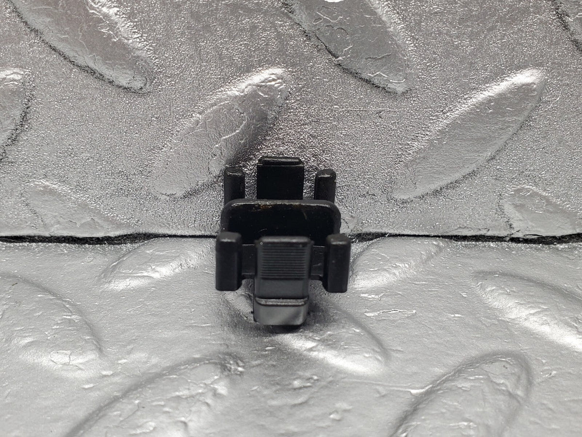 48307 Mercedes-Benz C126 Coupe Cable Wire Connector