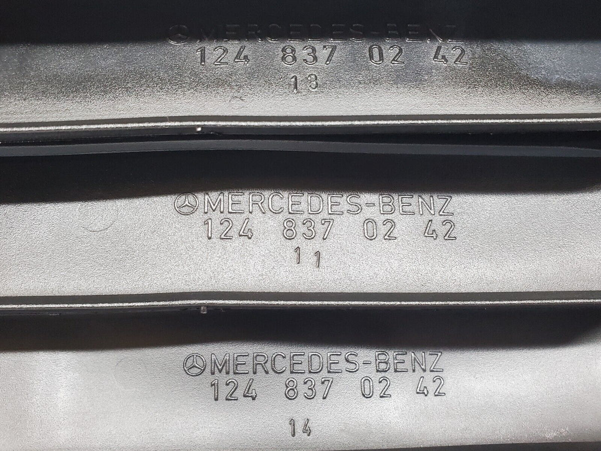 44735 Mercedes-Benz W124 220E Rear Air Intake Vent Left A1248370230 A1248370242
