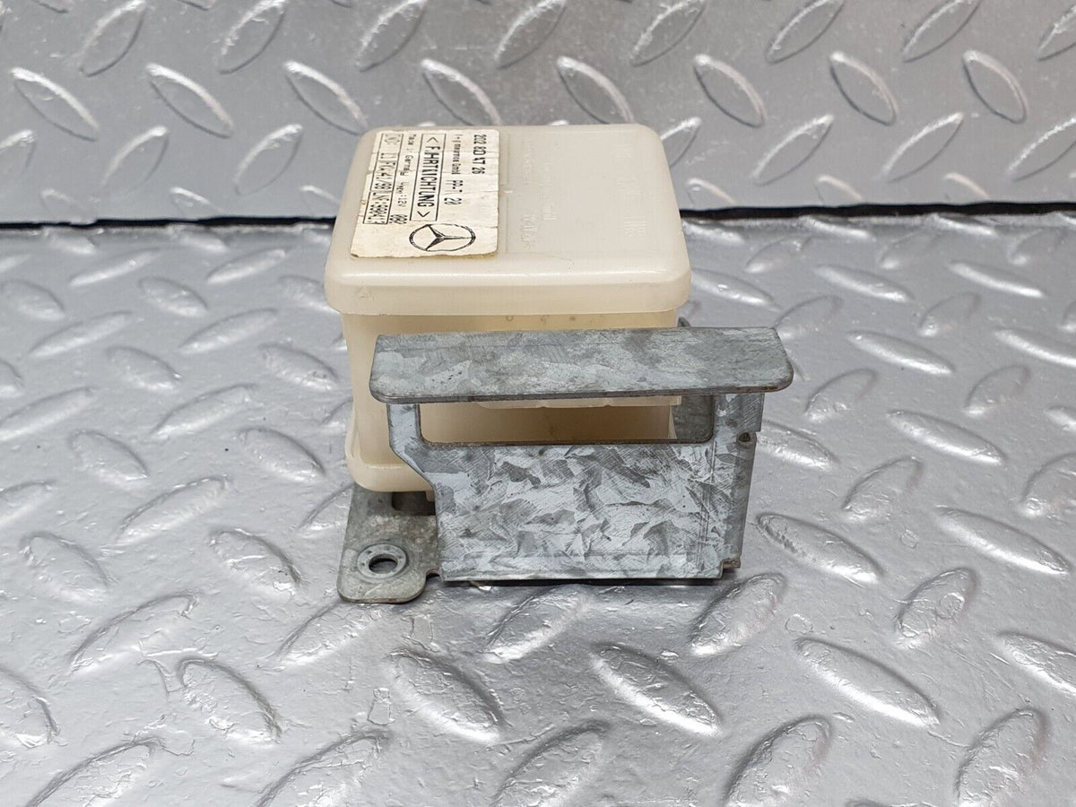 41750 Mercedes-Benz W202 C200 Alarm Control ECU A2028204726