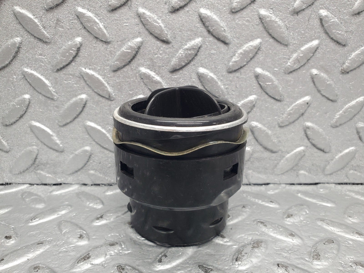 51371 Mercedes-Benz C107 R107 Dashboard Air Vent