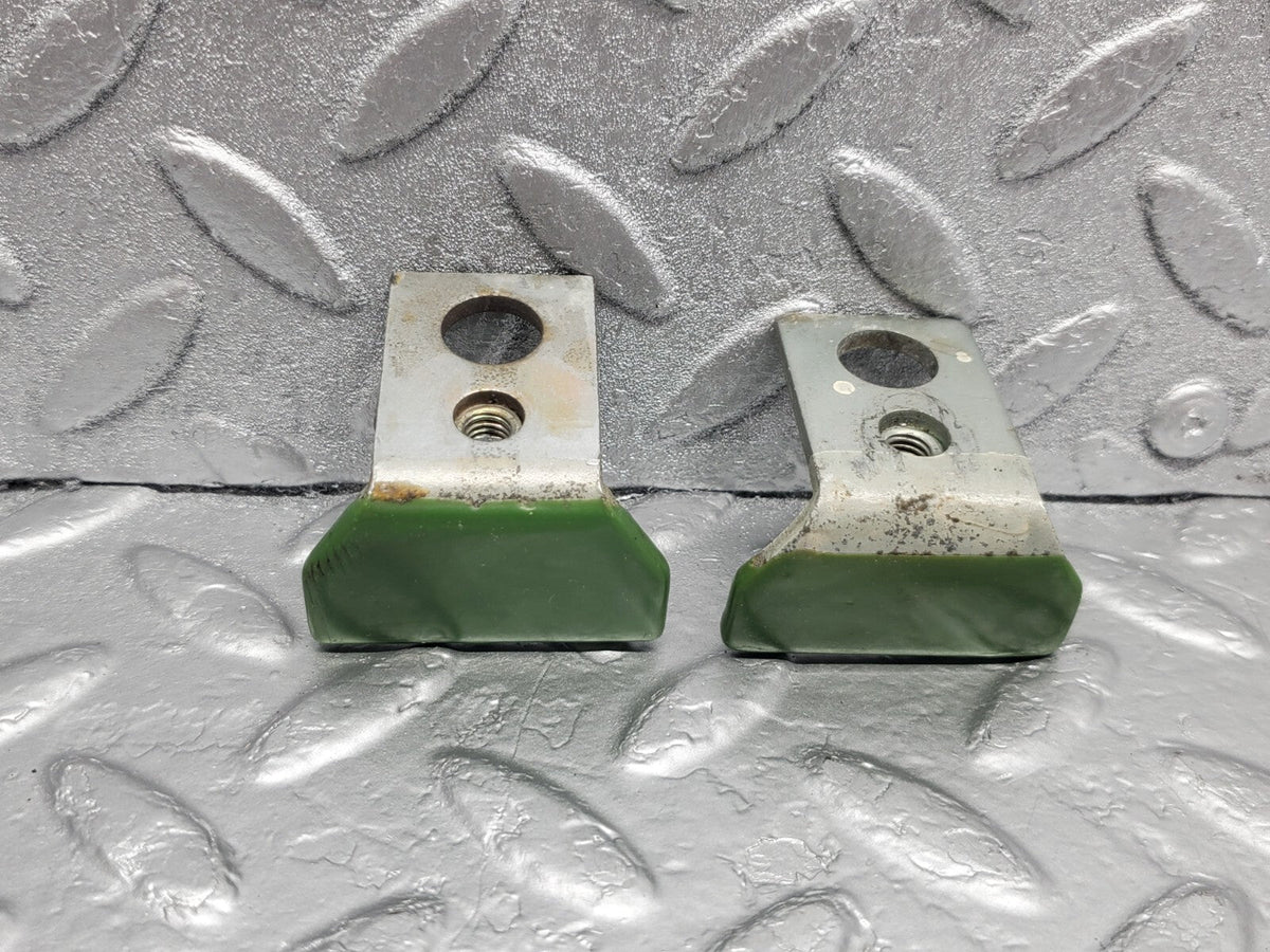 48338 Mercedes-Benz C126 Coupe Window Stop Plate 2x