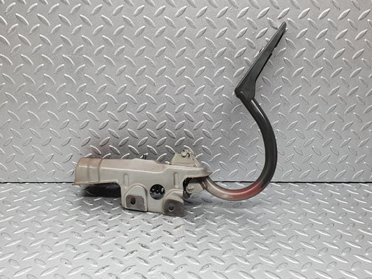 41191 Mercedes-Benz W126 300SE Trunk Hinge Left Side