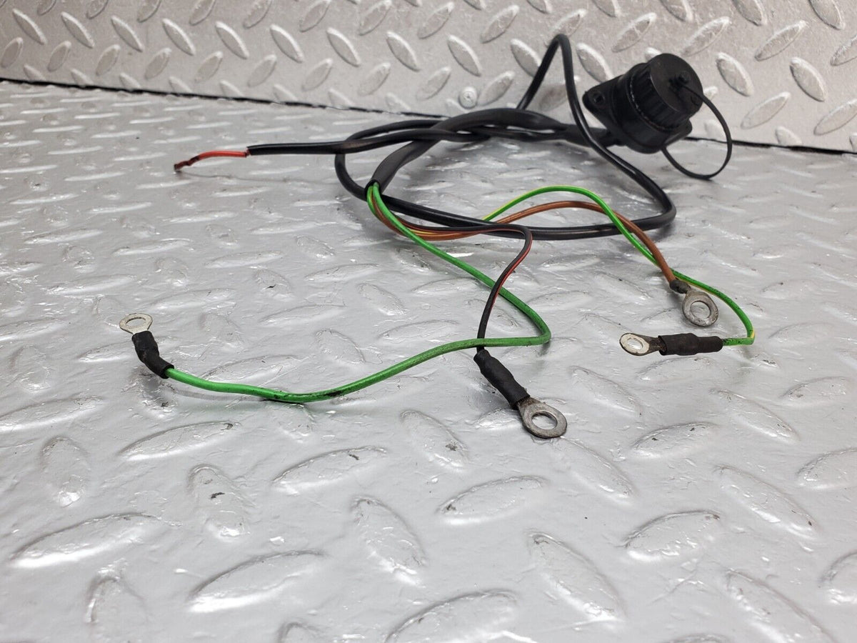 44417 Mercedes-Benz W123 280E Diagnostic Connector A1235450003