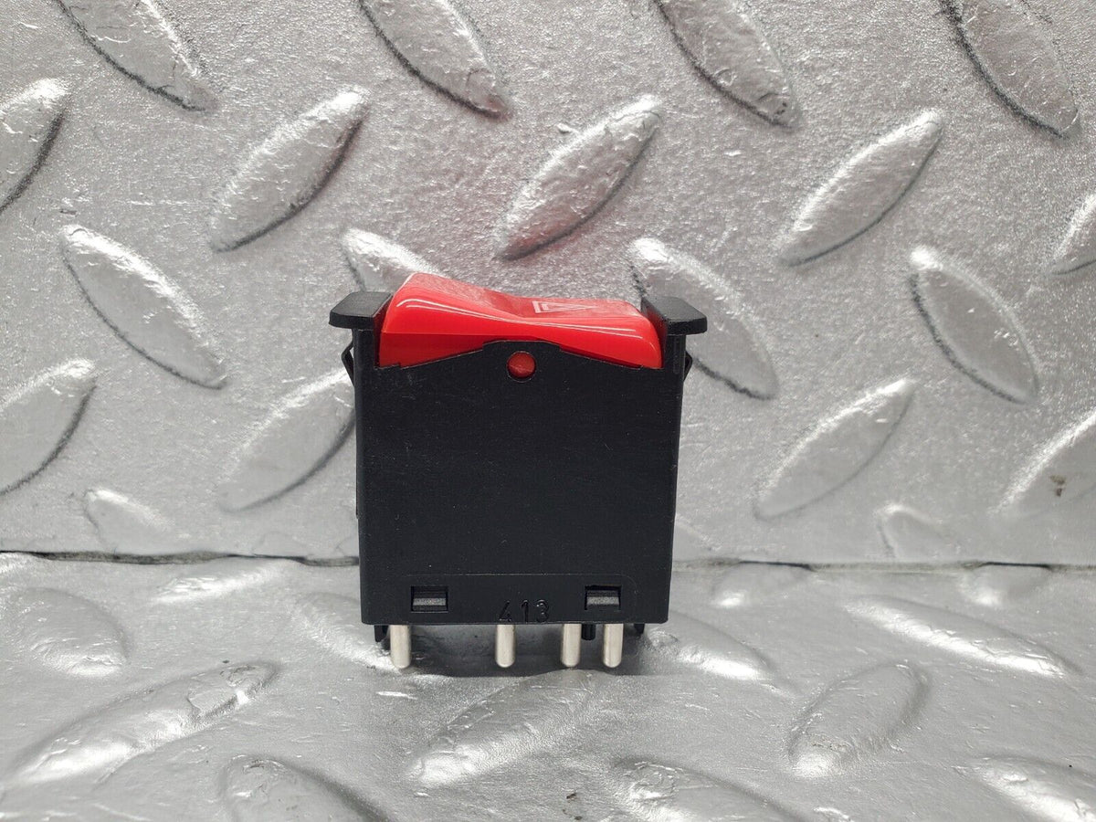 46538 Mercedes-Benz C123 280CE Coupe Hazard Warning Light Switch A0008209010