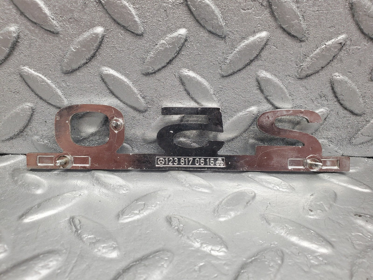 49631 Mercedes-Benz W123 250 Trunk Badge Emblem A1238170615