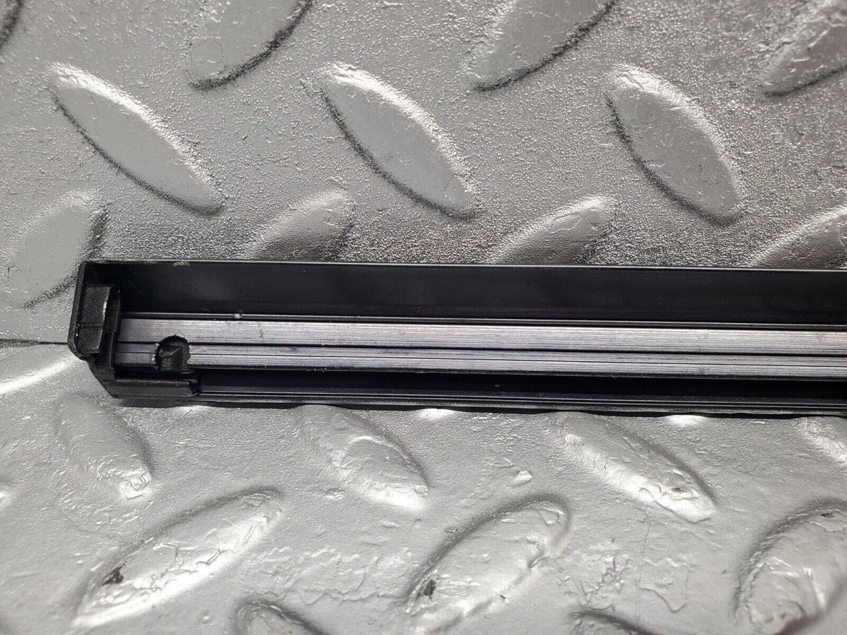 48110 Mercedes-Benz R230 350SL Coupe Rear Right Window Moulding Trim