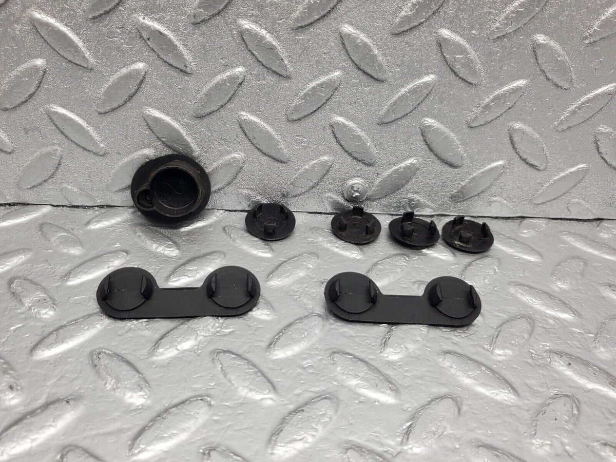 47626 Mercedes-Benz C126 500SEC Coupe Plastic Bolts Cover Set A1267250127