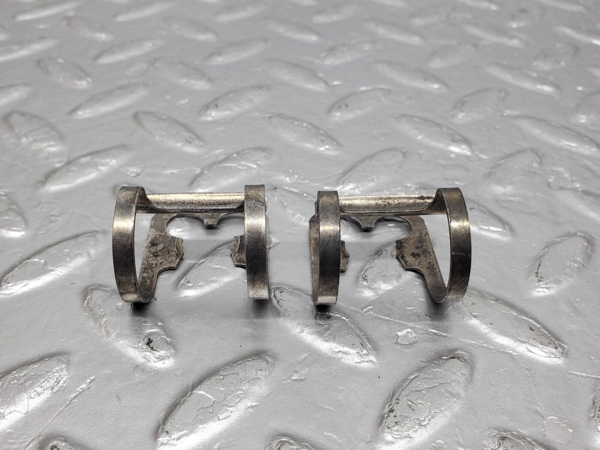 45476 Mercedes-Benz 280E M110.988 Valve Rocker Arm With Retaining Spring