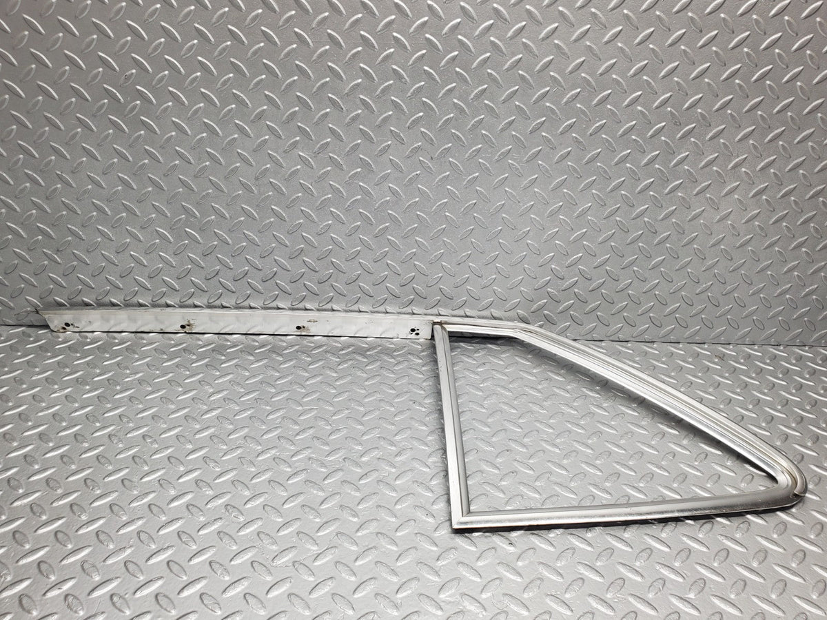 50145 Mercedes-Benz R107 SL Hardtop Side Window Chrome Moulding Trim Left