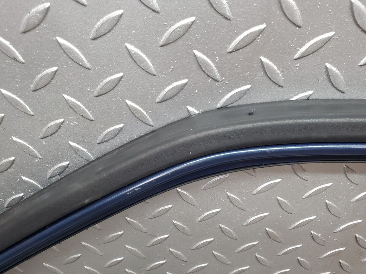 44704 Mercedes-Benz W124 220E Front Right Door