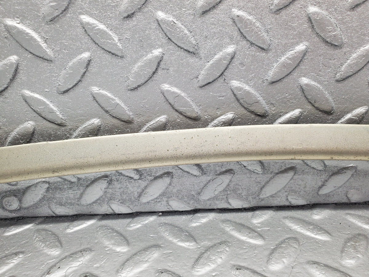 49195 Mercedes-Benz A124 320E Cabriolet Front Right Window Channel