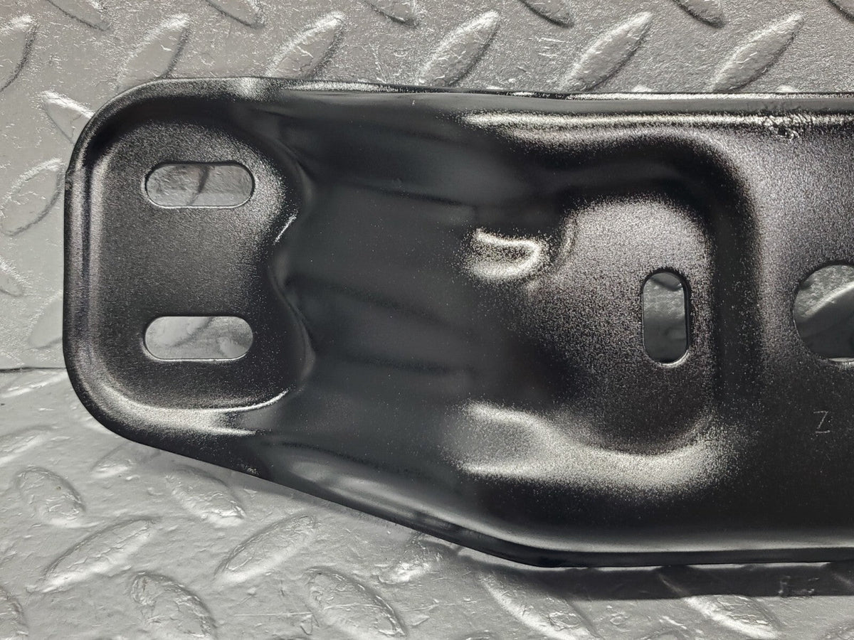 48973 Mercedes-Benz A124 320E Cabriolet Gearbox Mount Bracket