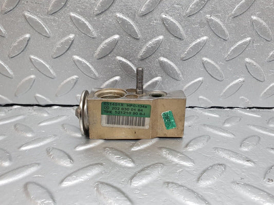41918 Mercedes-Benz W202 C200 Air Conditioning Expansion Valve A2028300184
