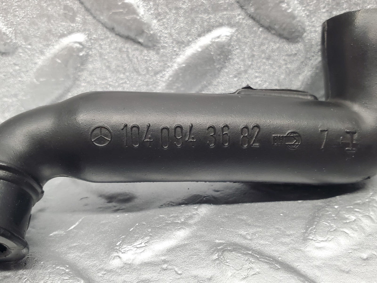 49272 Mercedes-Benz A124 320E Cabriolet Crankcase Breather Hose Pipe A1040943682