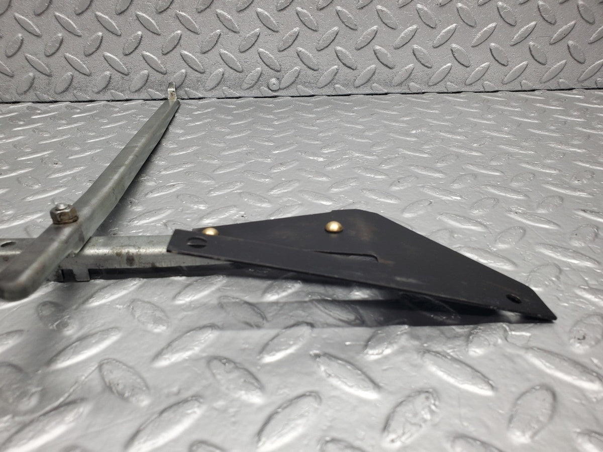 50212 Mercedes-Benz W123 230E Front Left Seat Side Sliding Handle