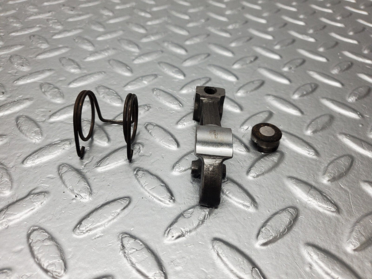 48863 Mercedes-Benz W108 Valve Rocker Arm With Retaining Spring & Tappet