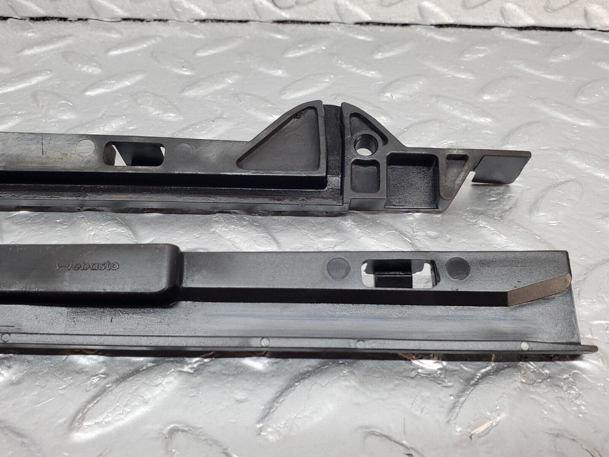 44676 Mercedes-Benz W124 220E Sunroof Frame Guide Rail A1247820131 A1247820231