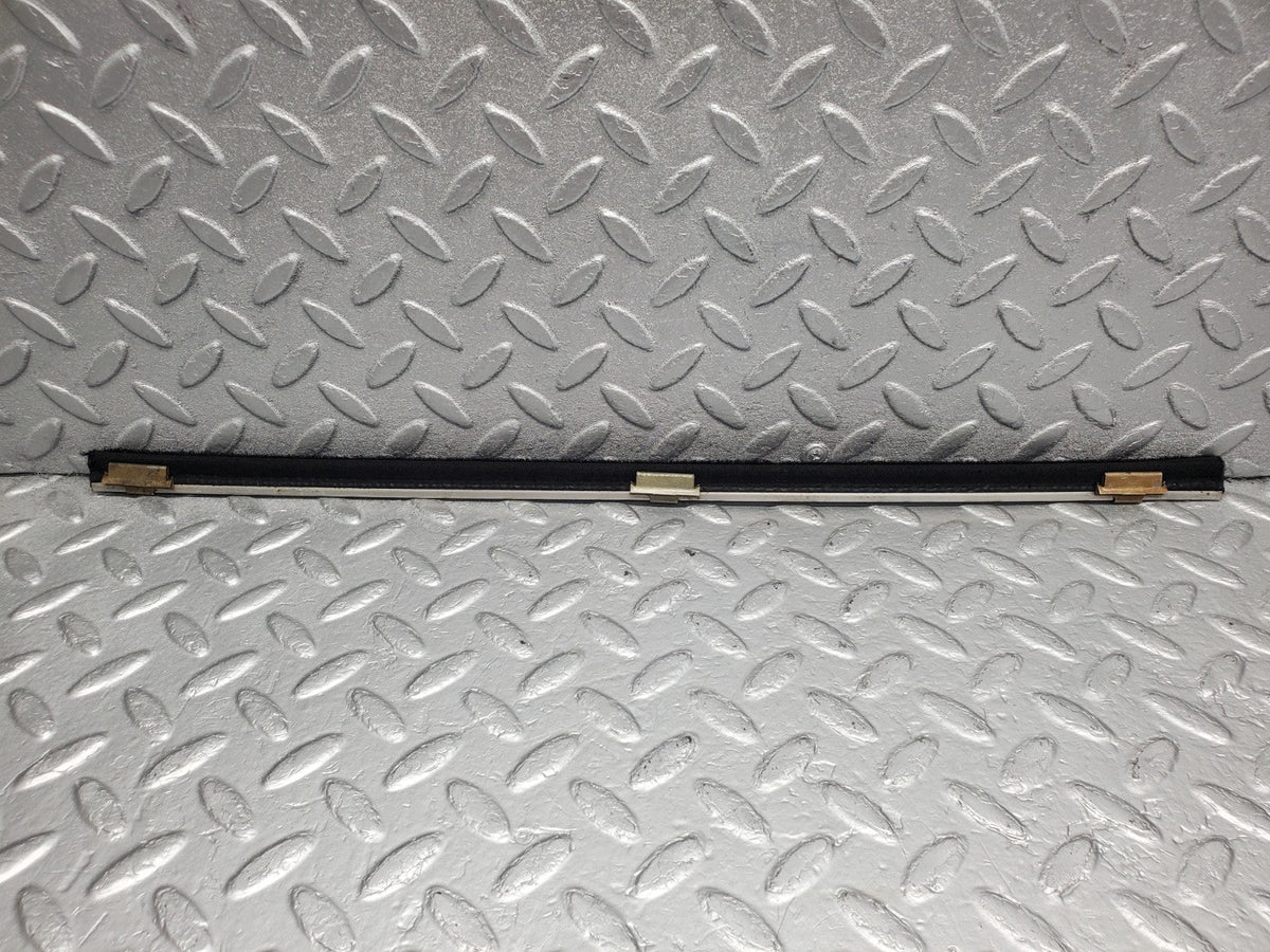 50735 Mercedes-Benz W108 280SE 3.5 Front Left Door Window Sealing Rail Strip