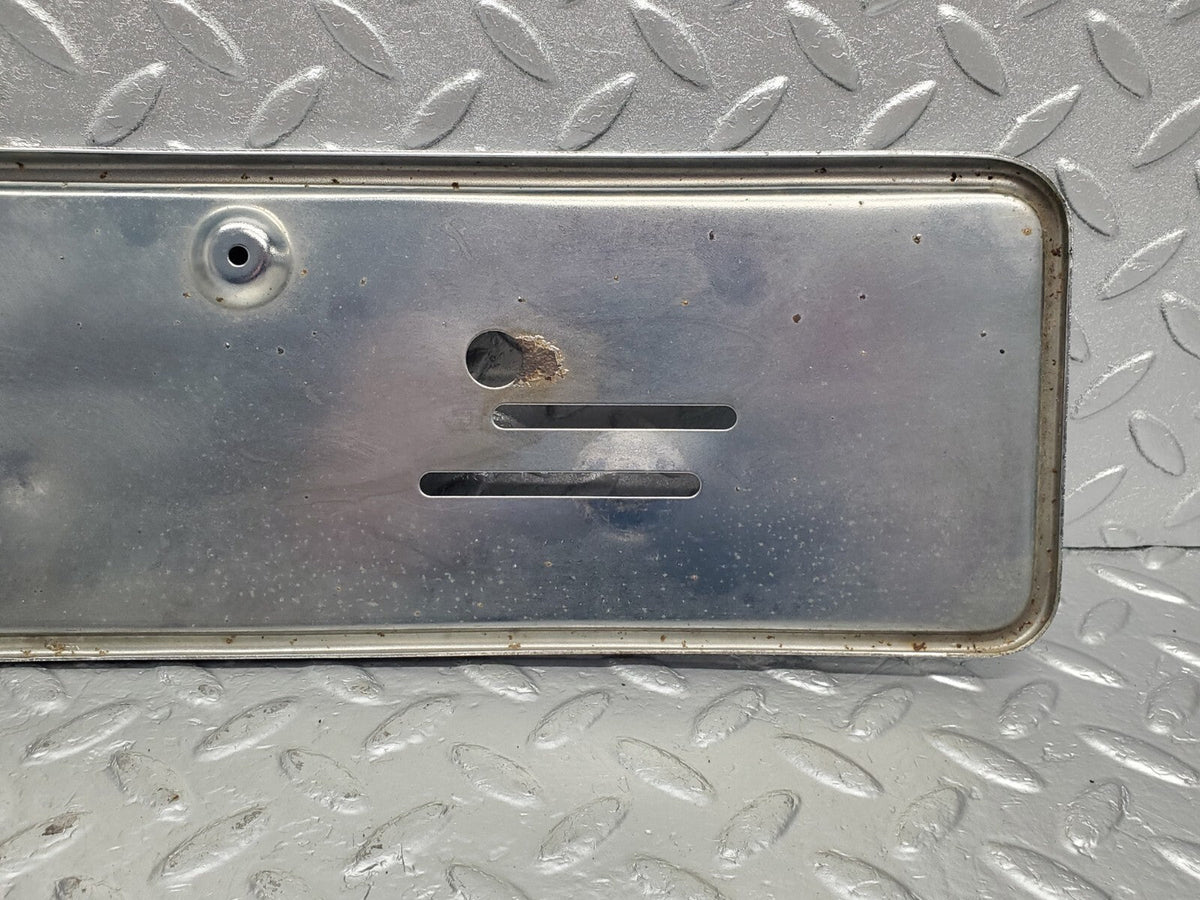 48578 Mercedes-Benz W108 Front Number Plate Holder