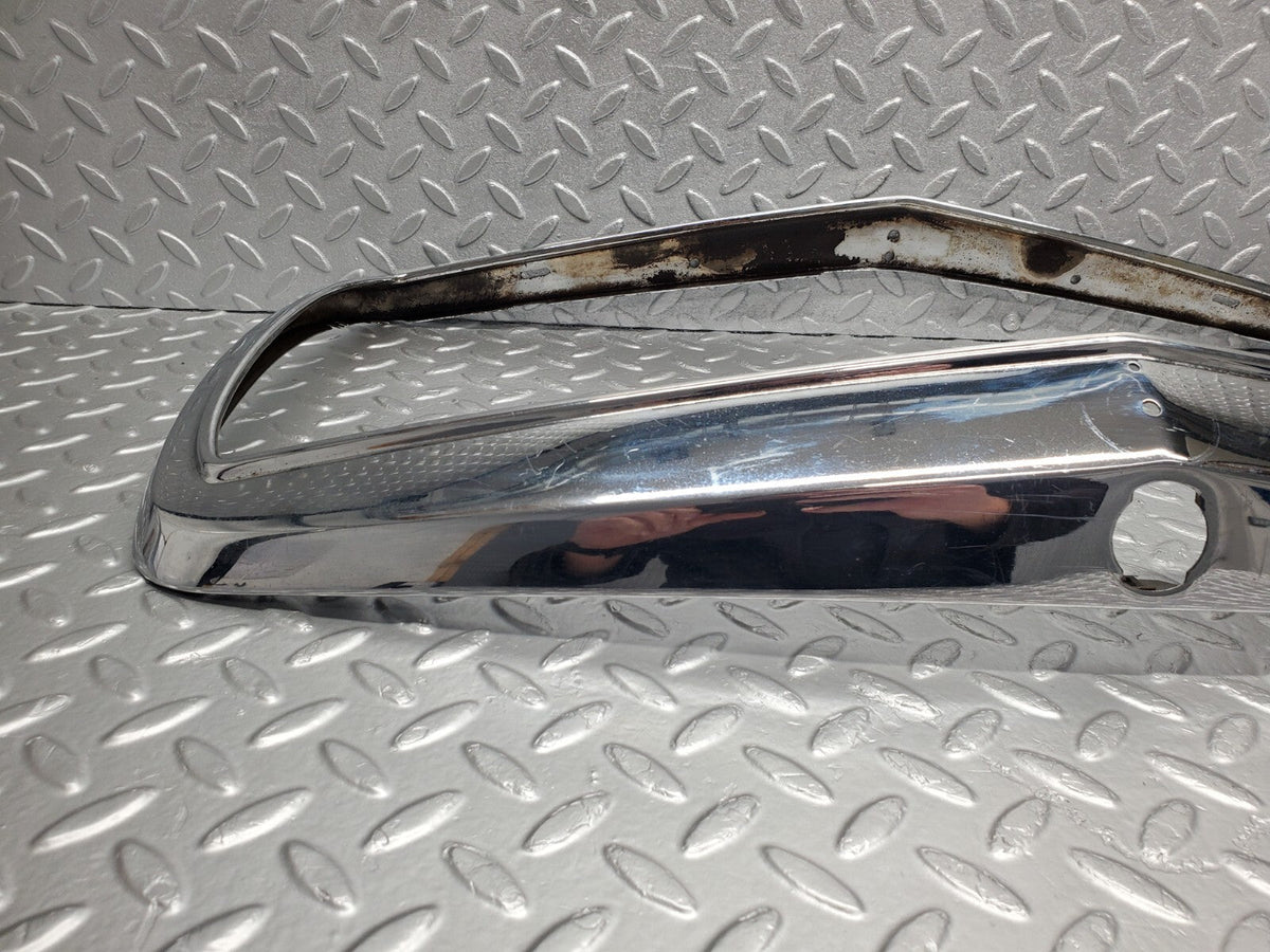 48694 Mercedes-Benz W123 Bonnet Grill Frame Chrome