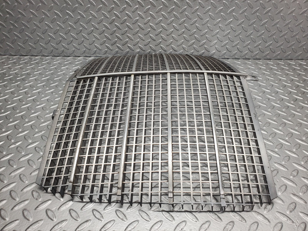 50855 Mercedes-Benz W108 280SE 3.5 Bonnet Grill