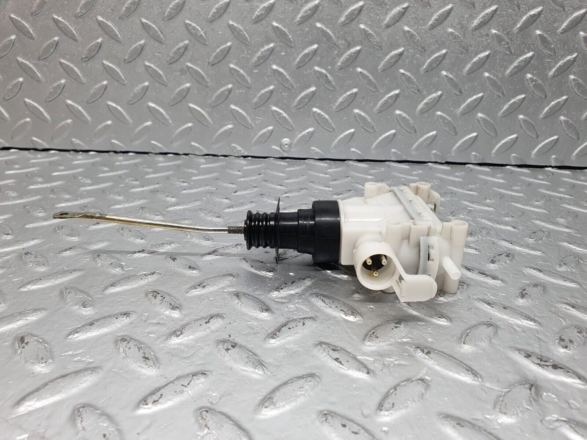 41010 Mercedes-Benz W126 300SE Front Left Door Lock Vacuum Actuator