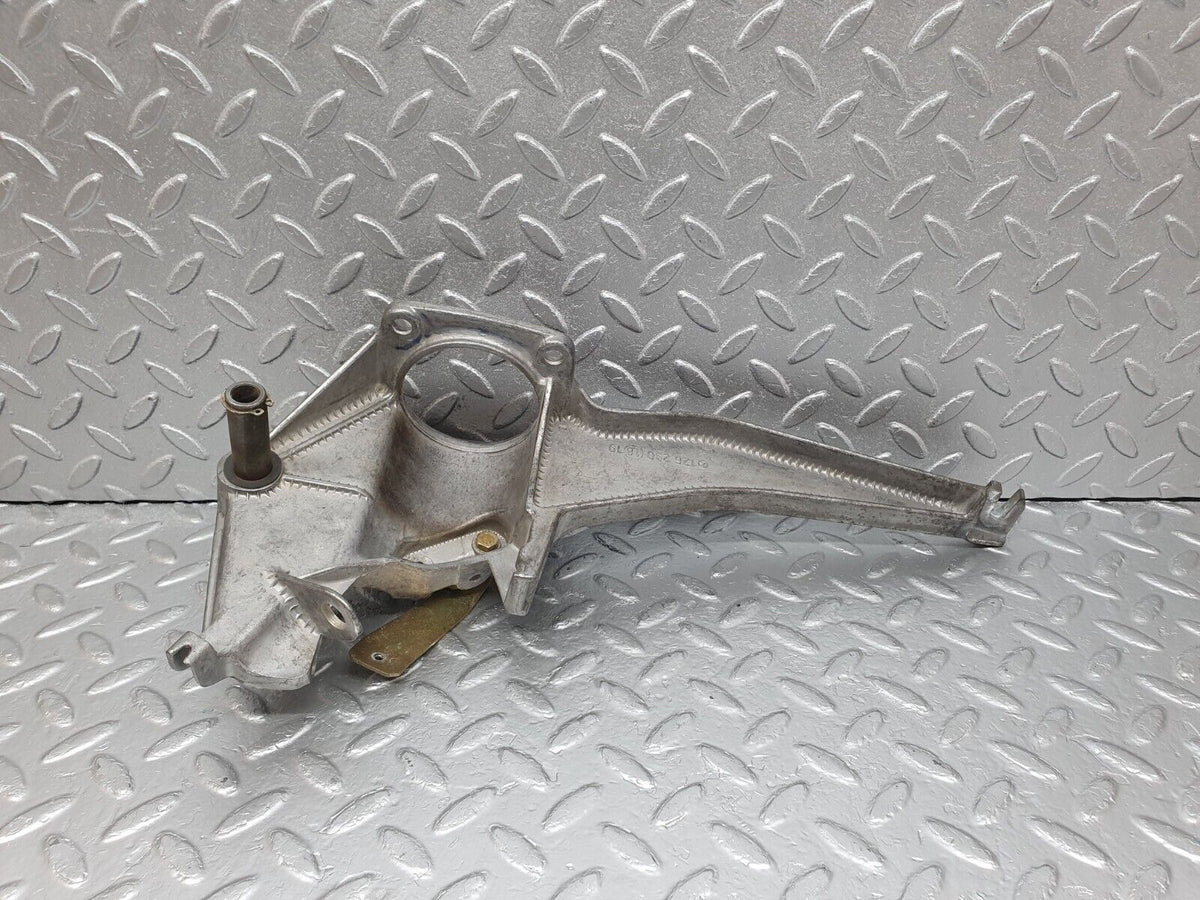 43706 Mercedes-Benz C126 380SEC Coupe Brake Pedal Bracket A1262901819