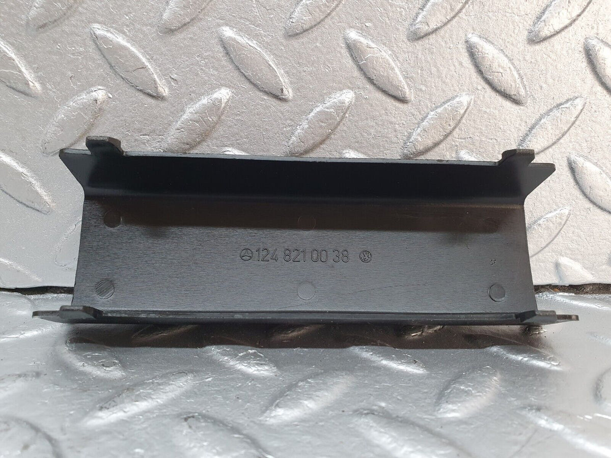 41554 Mercedes-Benz W124 200E Dash Harness Connector Cover A1248210038