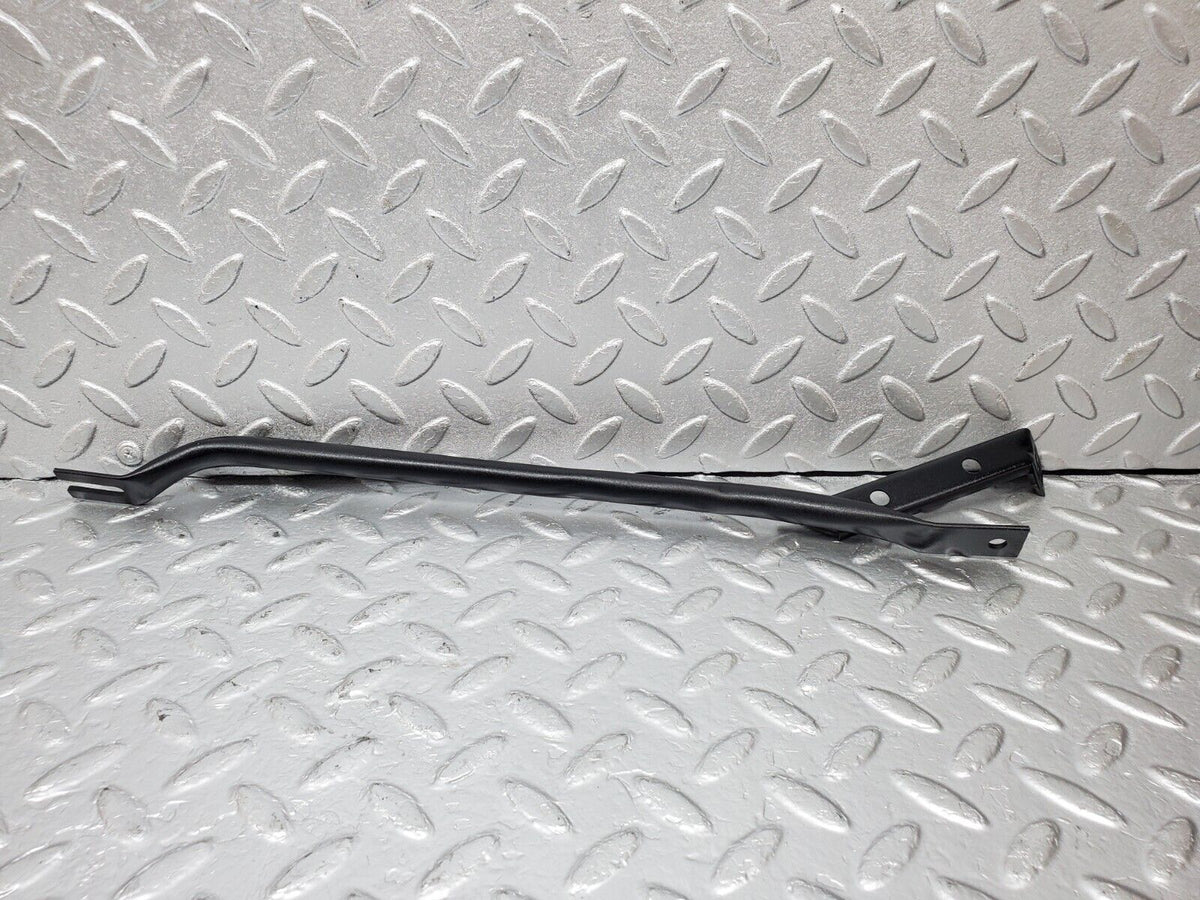 44510 Mercedes-Benz W123 280E Horn Bracket