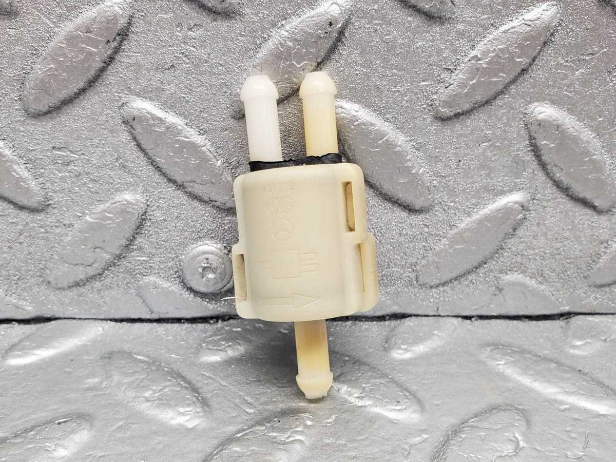 49584 Mercedes-Benz W123 W124 W201 Windscreen Washer Fluid Distributor