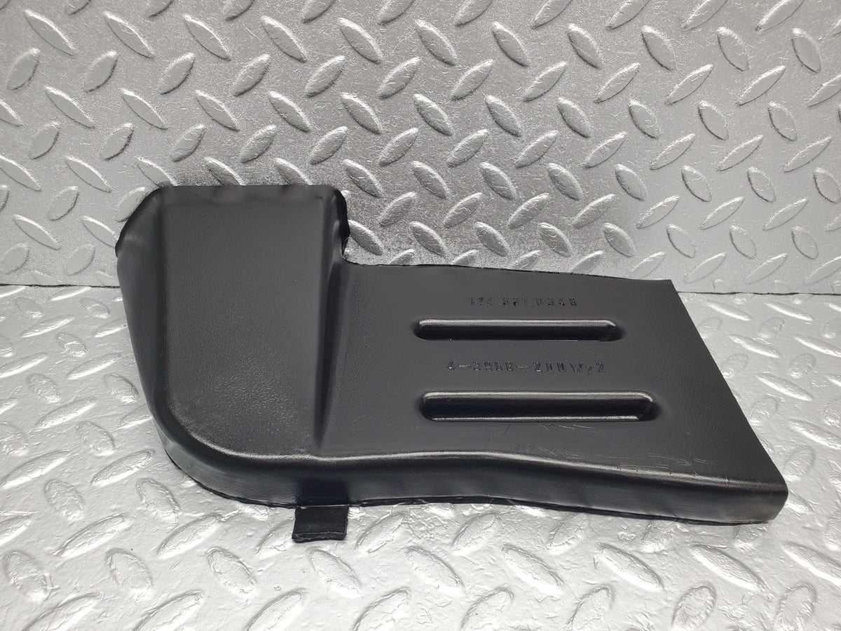 49132 Mercedes-Benz A124 320E Cabriolet Ventilation Air Duct Left A1248310346