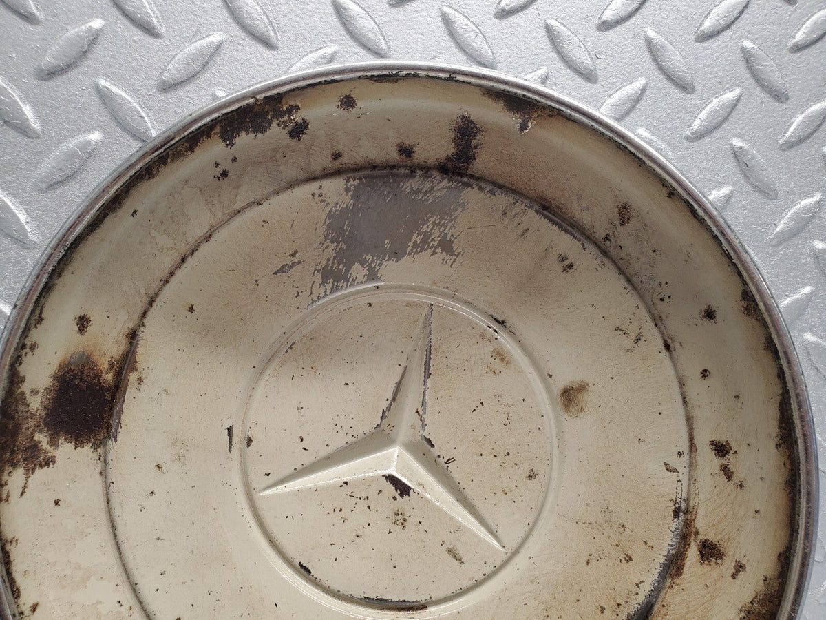 48386 Mercedes-Benz Chrome Wheel Hub Cap