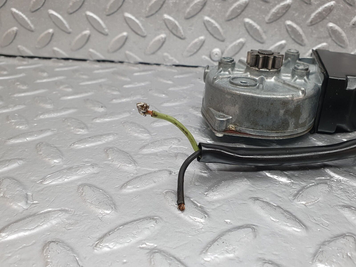 44146 Mercedes-Benz C123 230CE Coupe Front Right Window Regulator Motor 0130820057