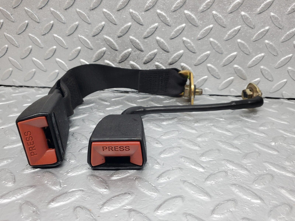 45865 Mercedes-Benz W126 420SE Rear Seat Belt Set With Buckles A1268601886 A1248601185 A1268601396