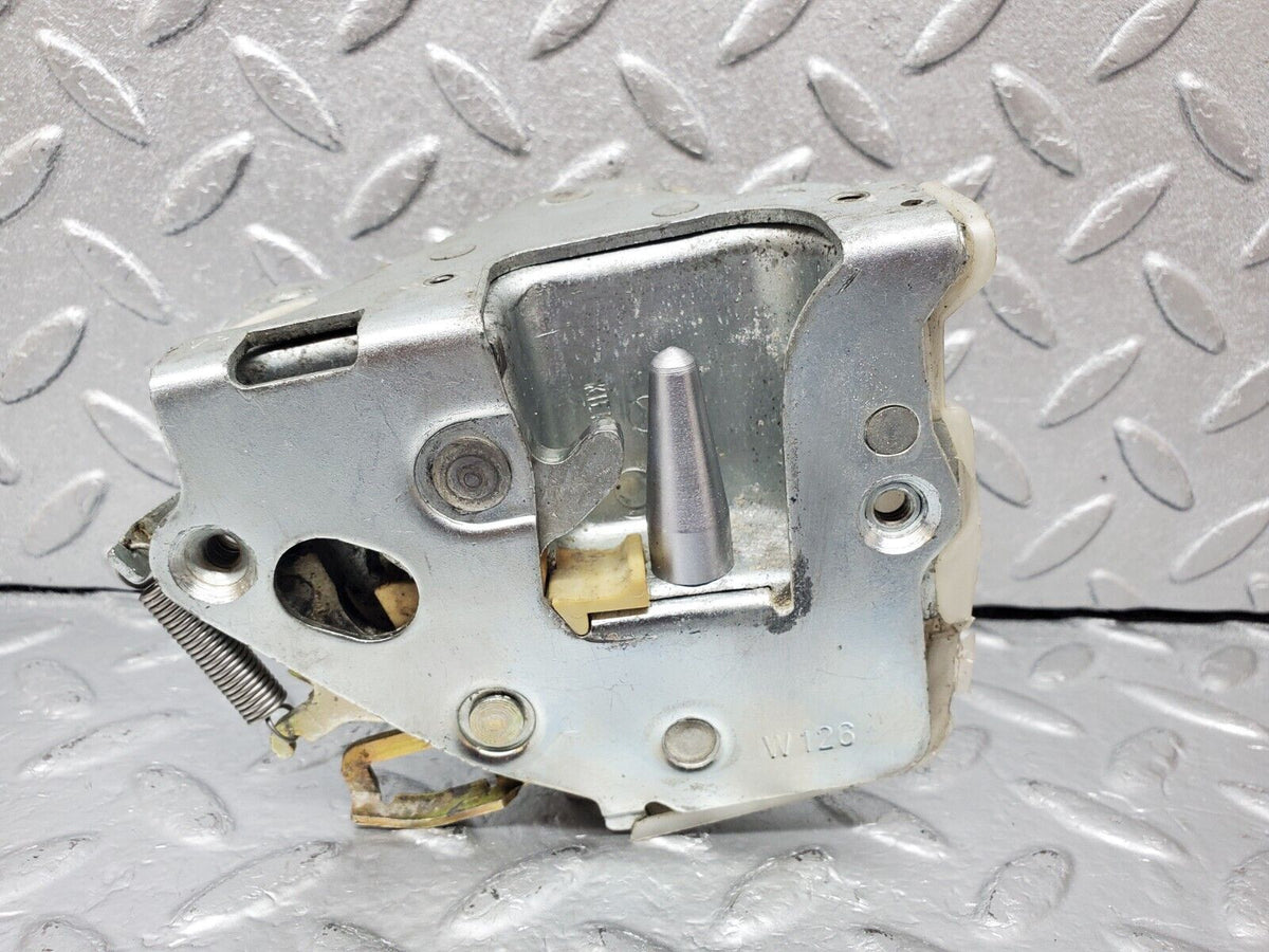 45620 Mercedes-Benz W126 420SE Front Right Door Lock Mechanism A1237230208