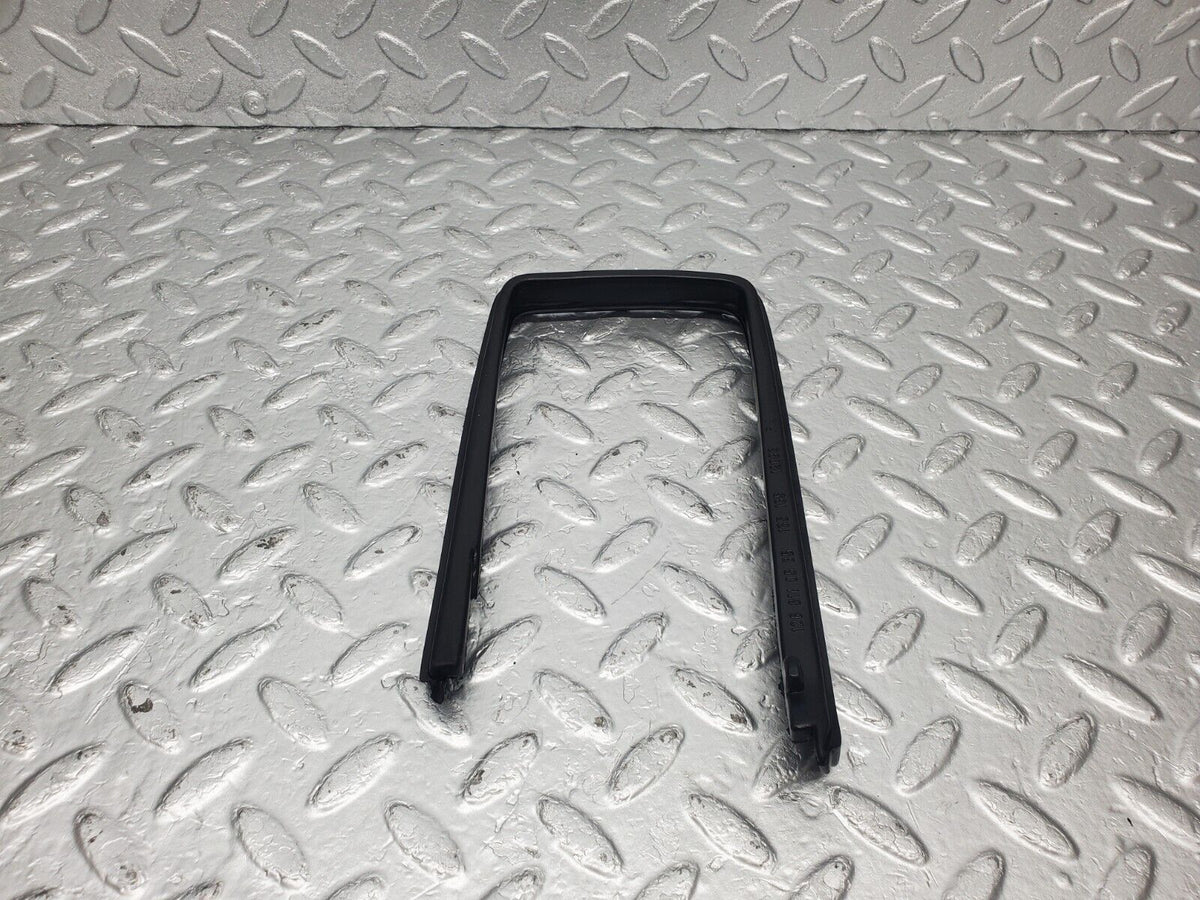 47327 Mercedes-Benz C126 500SEC Coupe Left Wing Mirror Rubber Seal A1268110535