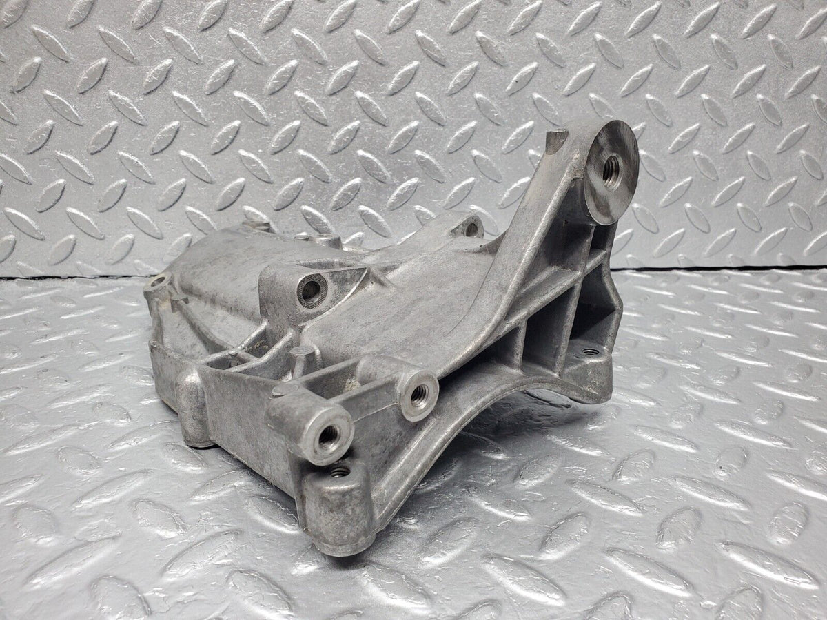 45922 Mercedes-Benz W126 420SE Air Conditioning Compressor Bracket A1161301035
