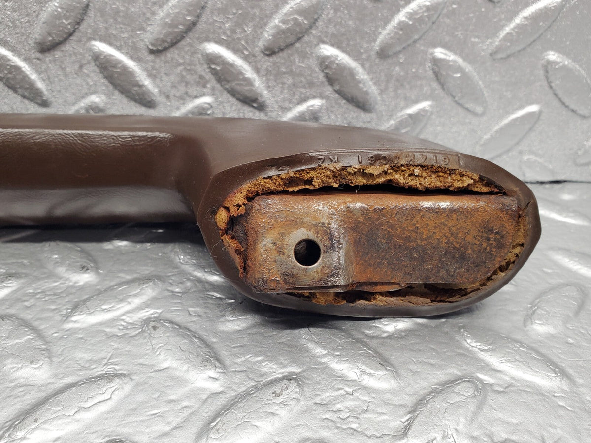 48495 Mercedes-Benz W108 Interior Door Handle Front Left Brown