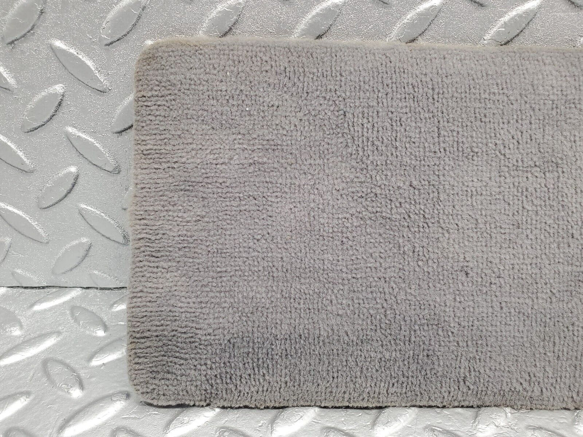47623 Mercedes-Benz C126 500SEC Coupe Front Center Console Carpet Grey