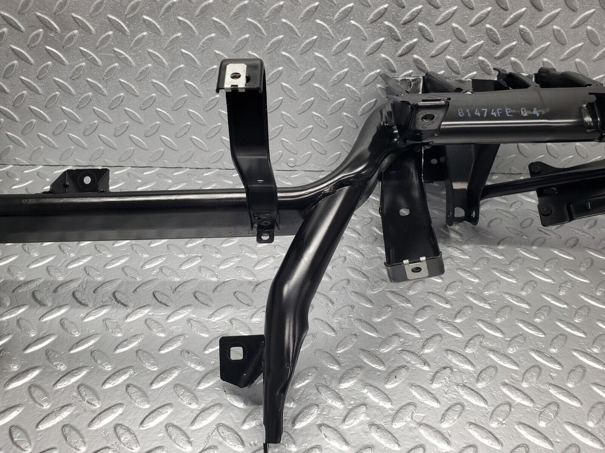 47957 Mercedes-Benz R230 350SL Coupe Dashboard Frame