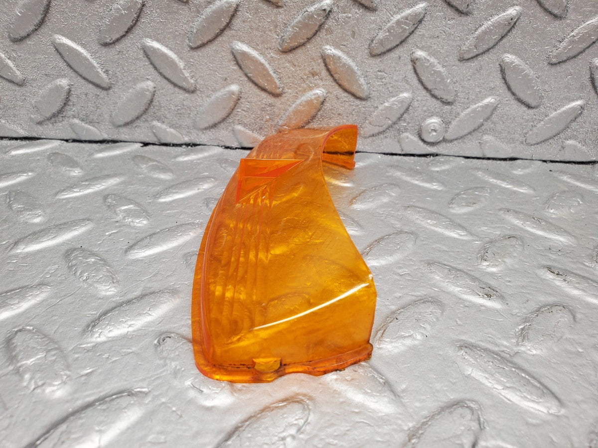 49525 Mercedes-Benz W115 Indicator Light Lens