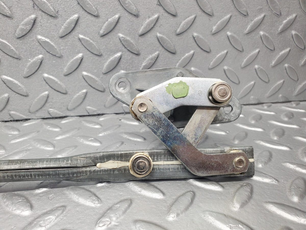 50770 Mercedes-Benz W108 280SE 3.5 Windscreen Wiper Linkage