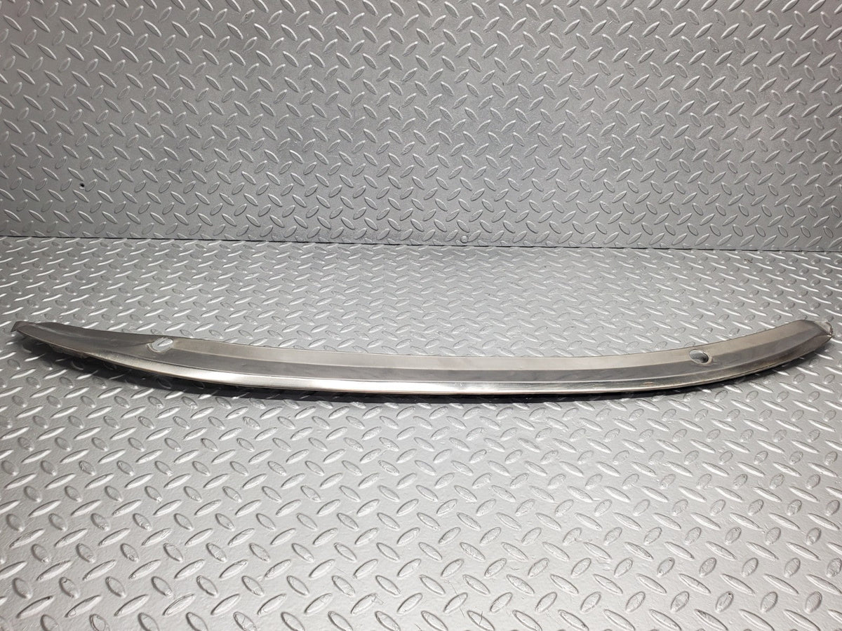 50146 Mercedes-Benz R107 SL Windscreen Top Chrome Trim